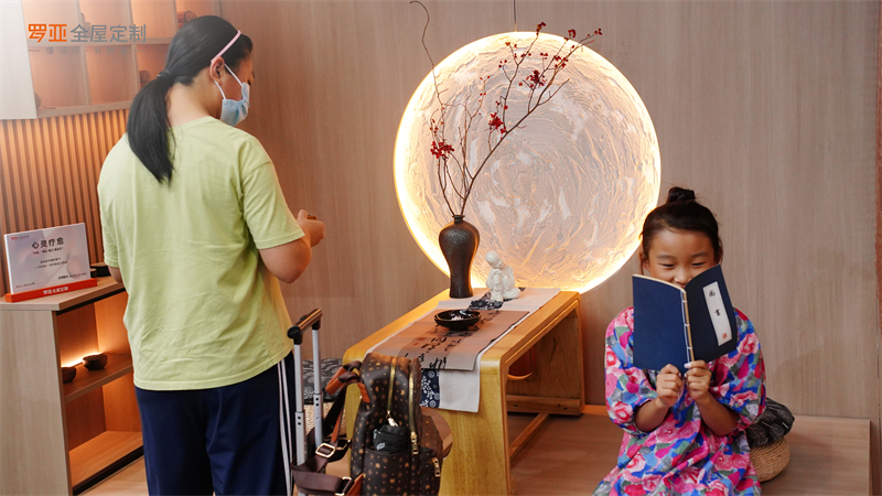 顏值出圈丨羅亞全屋定製以年輕的心“敢”動廣州建博會